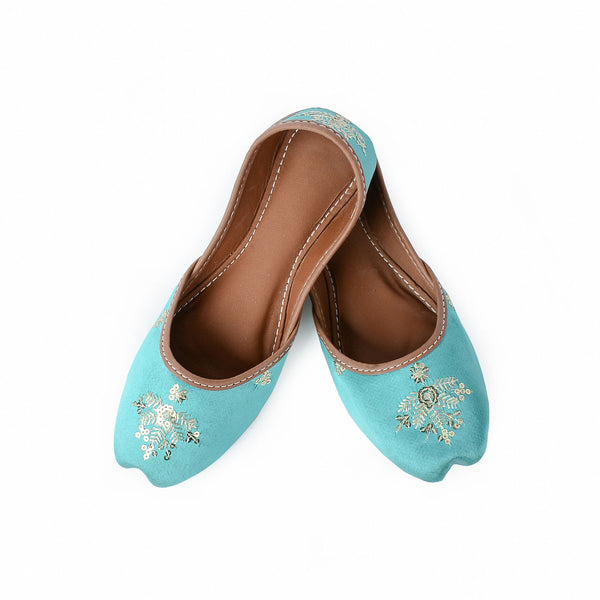 Layan's Turquoise Embroidered Khussa
